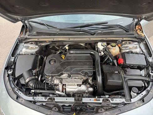 Used 2024 Chevrolet Malibu LT image 11