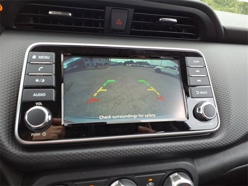 New 2025 Nissan Kicks Play S image 14