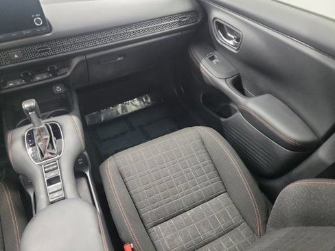 Certified 2025 Honda HR-V Sport image 16