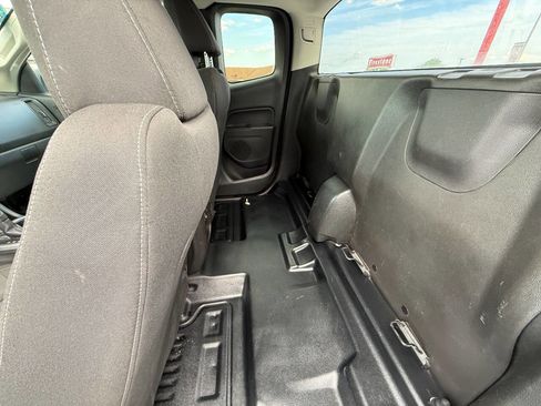 Used 2021 Chevrolet Colorado LT w/ Fleet Safety Package RWD image 12