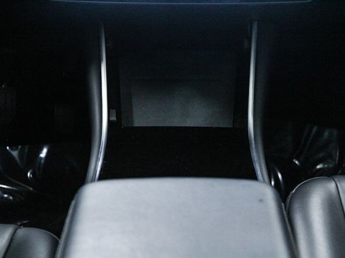 Used 2018 Tesla Model 3 RWD image 14