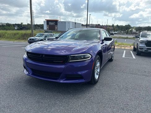 Used 2023 Dodge Charger SXT RWD image 5