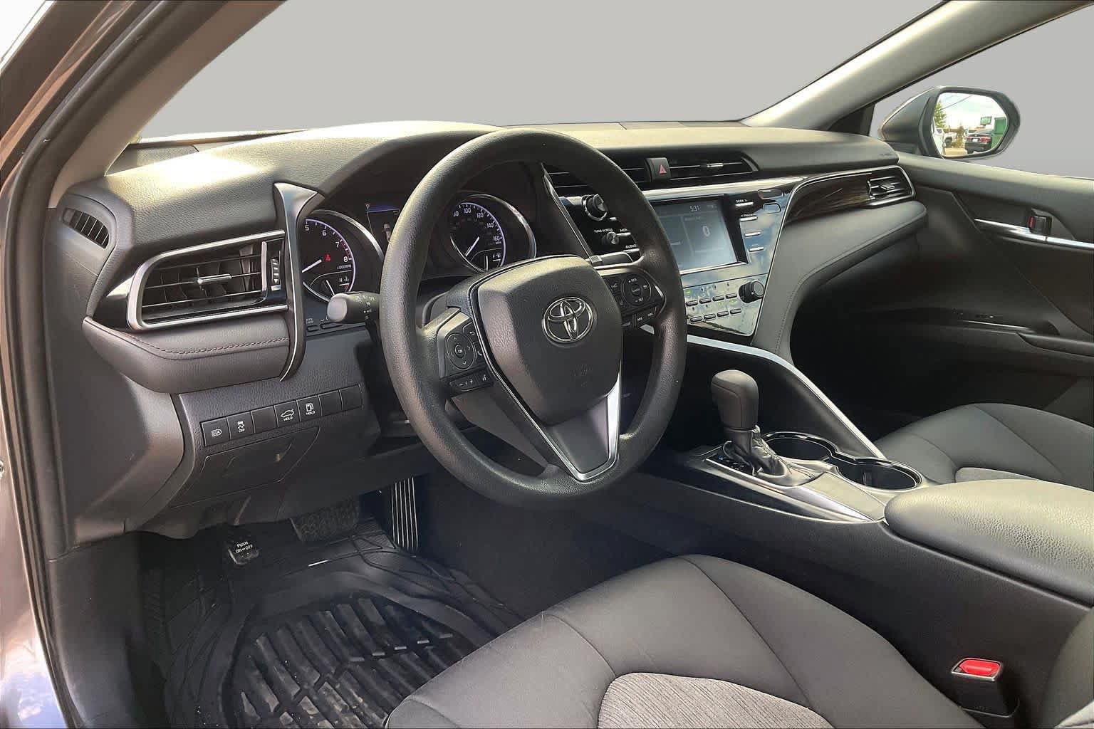 Used 2019 Toyota Camry LE FWD image 17
