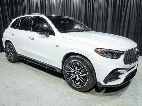 New 2026 Mercedes-Benz GLC 43 AMG 4MATIC image 3