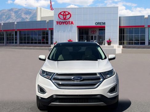Used 2018 Ford Edge Titanium w/ Equipment Group 302A FWD image 2