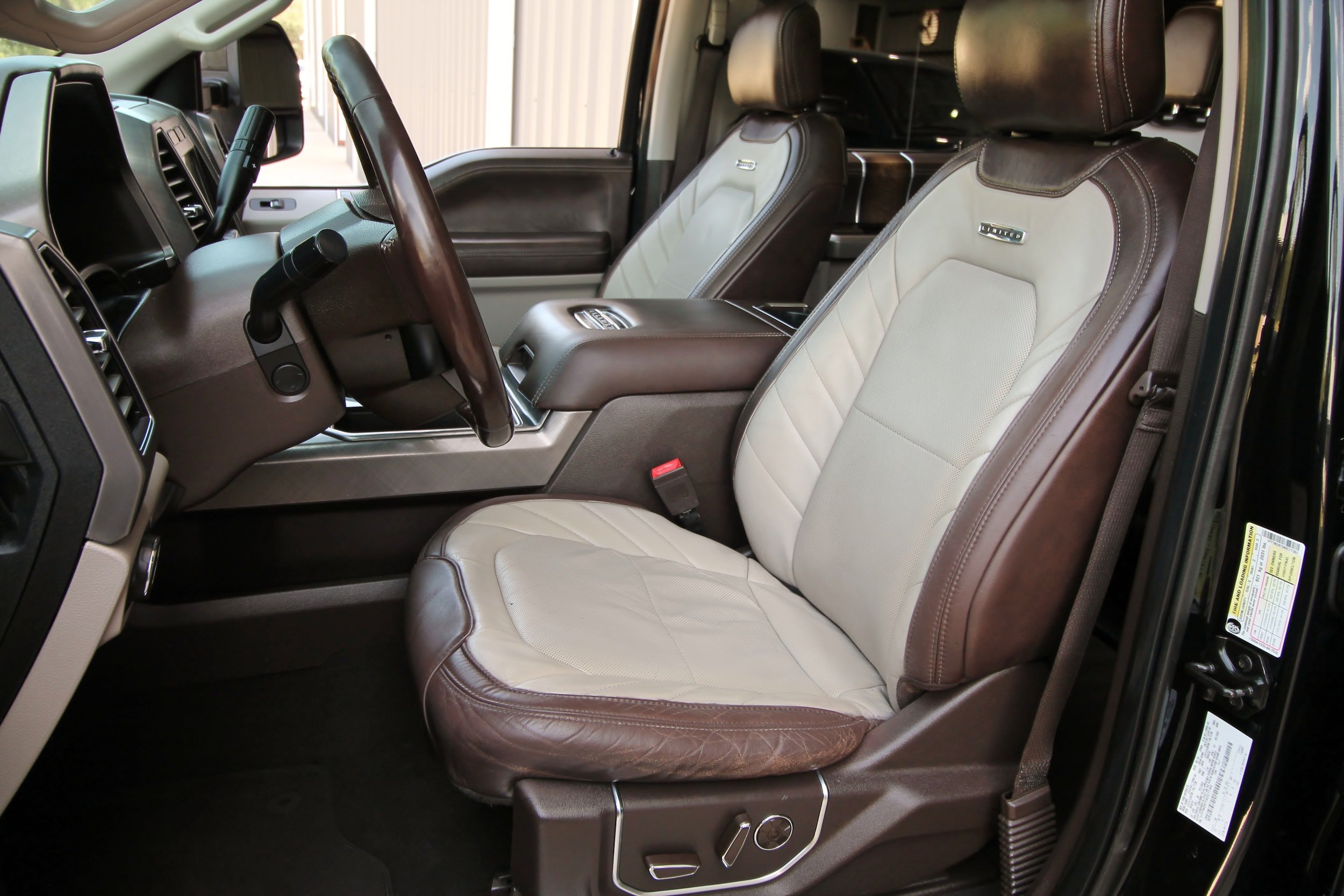 Used 2019 Ford F250 Limited AWD/4WD image 26