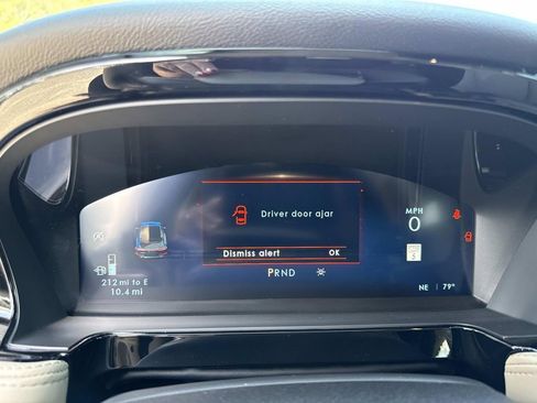 New 2026 Lincoln Corsair Premiere image 28