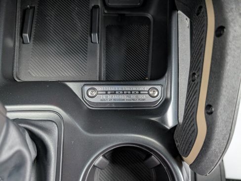 New 2025 Ford Bronco Badlands image 25