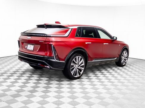 Certified 2024 Cadillac Lyriq Luxury w/ LPO, Floor Liner Package image 6