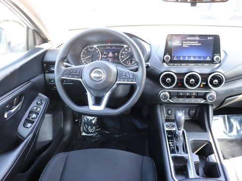 Used 2024 Nissan Sentra SV image 17