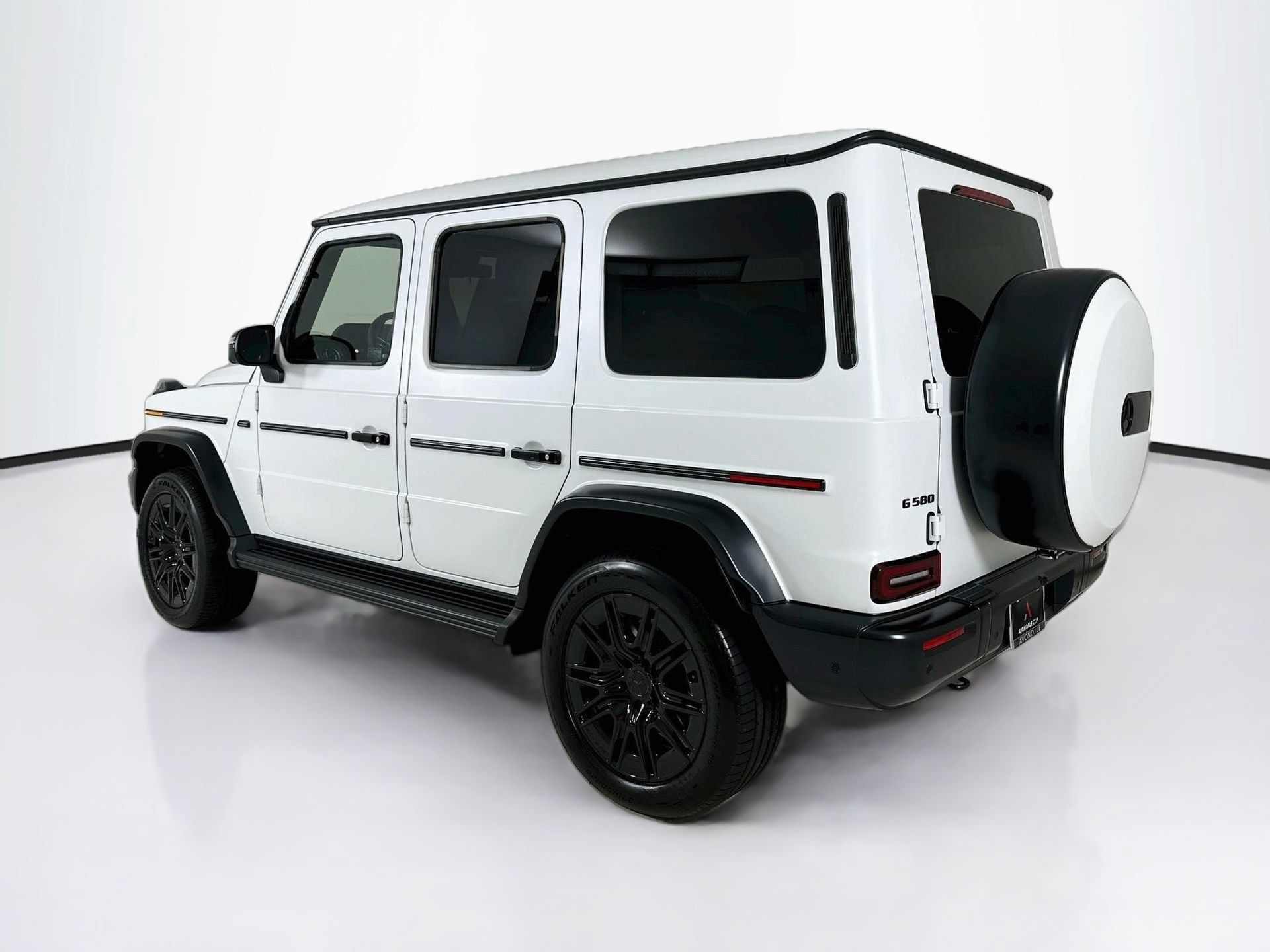 New 2027 Mercedes-Benz G 580 e image 6