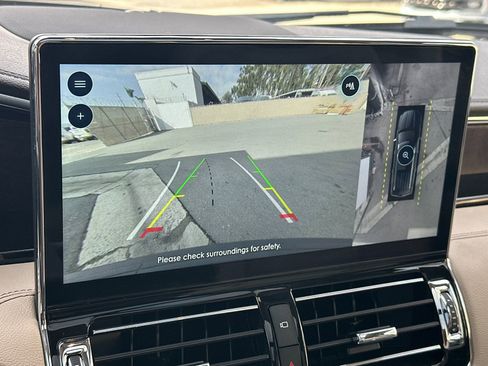 Used 2024 Lincoln Navigator L Reserve AWD/4WD image 25