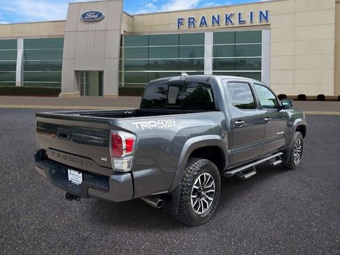 Used 2020 Toyota Tacoma TRD Sport AWD/4WD image 7