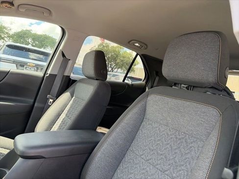 Used 2023 Chevrolet Equinox LT FWD image 11