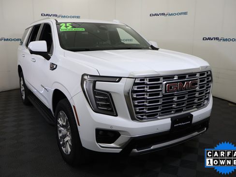 Used 2025 GMC Yukon Denali AWD/4WD image 3