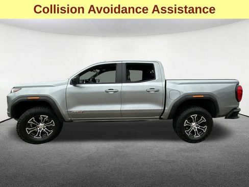 Used 2024 GMC Canyon AT4 AWD/4WD image 5