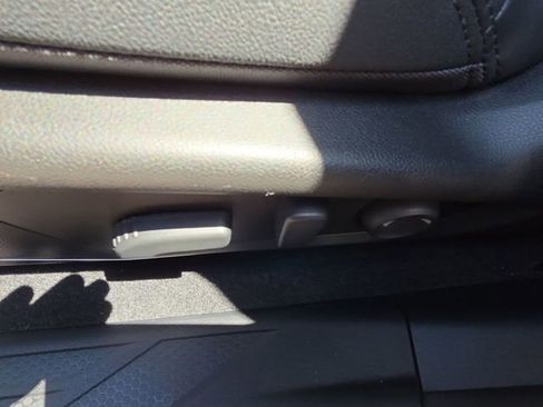 New 2026 Subaru Outback Premium AWD/4WD image 12