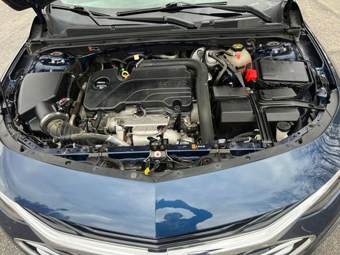 Used 2019 Chevrolet Malibu LT image 21