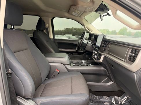 Used 2022 Ford Expedition XL RWD image 24