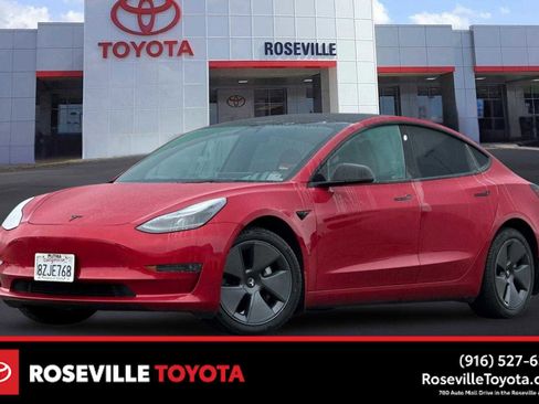 Used 2022 Tesla Model 3 image 1