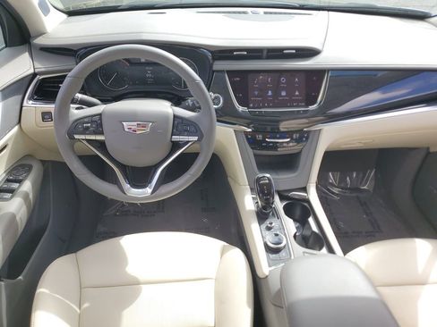 Certified 2023 Cadillac XT6 Premium Luxury image 17