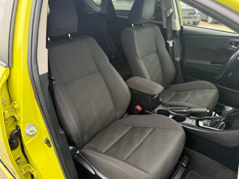 Used 2018 Toyota Corolla iM image 30