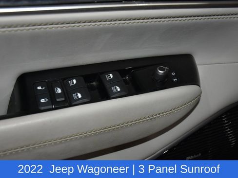 Used 2022 Jeep Wagoneer Series III w/ Premium Group I AWD/4WD image 23