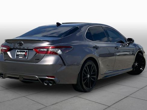 Used 2022 Toyota Camry XSE FWD image 13