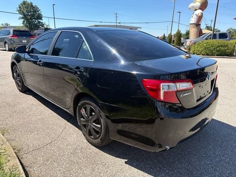 Used 2013 Toyota Camry LE FWD image 4