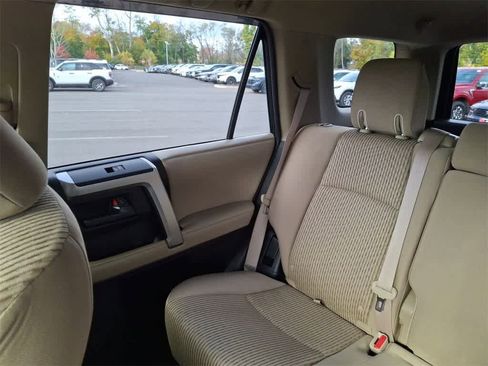 Used 2013 Toyota 4Runner SR5 image 12