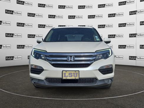 Used 2017 Honda Pilot EX image 8