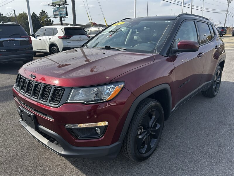 Used 2021 Jeep Compass Altitude w/ Sun & Sound Group AWD/4WD image 7