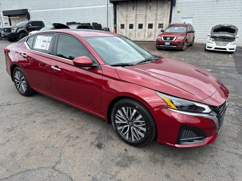 New 2025 Nissan Altima 2.5 SV w/ SV Premium Package image 7