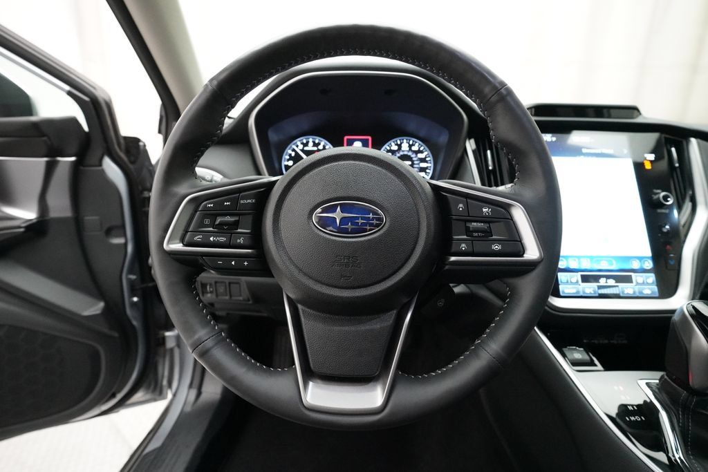 Certified 2025 Subaru Outback Touring AWD/4WD image 4
