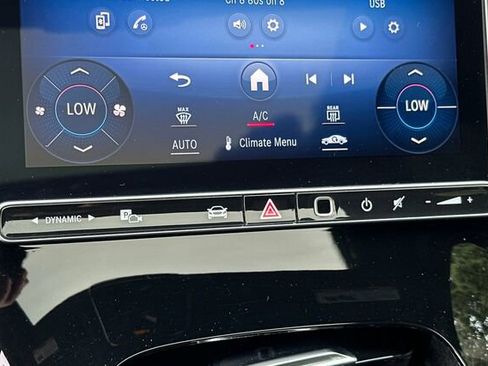 Used 2023 Mercedes-Benz C 300 Sedan image 25