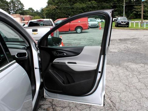 Used 2018 Chevrolet Equinox Premier image 23