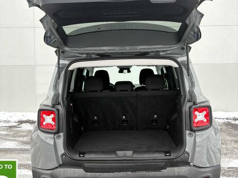 Used 2022 Jeep Renegade Latitude image 6