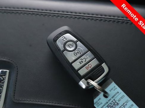 Used 2025 Ford F350 Platinum AWD/4WD image 3