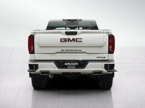 Used 2023 GMC Sierra 1500 AT4 w/ AT4 Premium Package AWD/4WD image 4