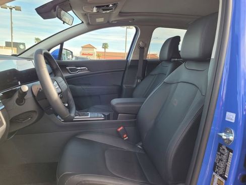 New 2026 Kia Sportage EX image 9