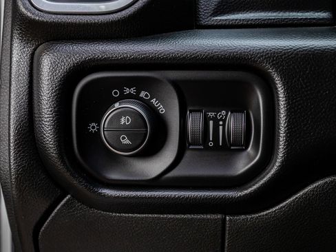 Used 2020 RAM 2500 Laramie w/ Night Edition AWD/4WD image 21