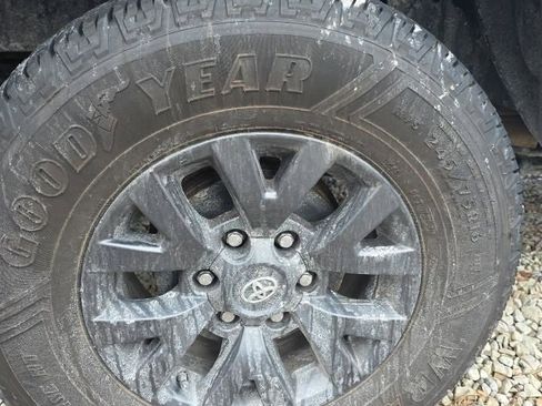 Used 2023 Toyota Tacoma SR5 image 9