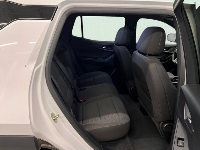 Certified 2025 Chevrolet Equinox LT FWD image 10