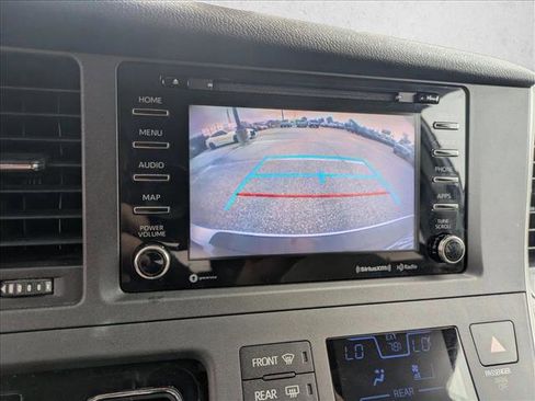 Used 2020 Toyota Sienna LE image 13