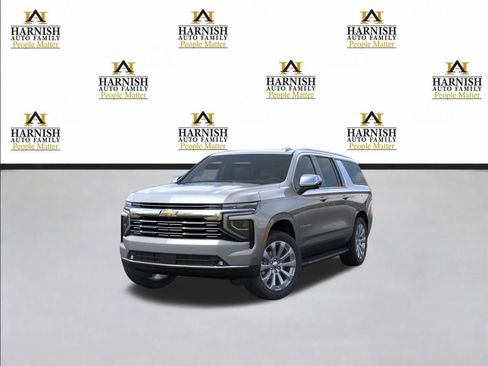 New 2026 Chevrolet Suburban Premier w/ Sun And Tow Package AWD/4WD image 11