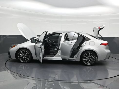 Used 2022 Toyota Corolla SE FWD image 34