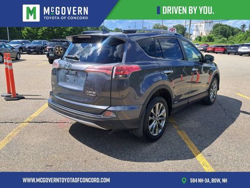 Used 2017 Toyota RAV4 Limited w/ Carpet Mat Package AWD/4WD image 6