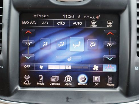 Used 2016 Chrysler 300 Limited image 11