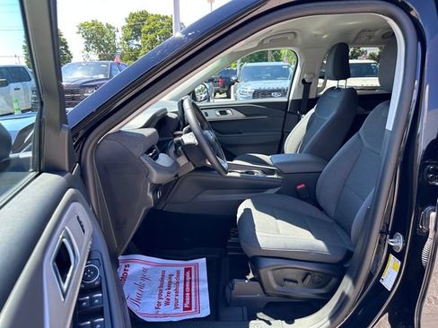 Certified 2026 Ford Explorer Active AWD/4WD image 12