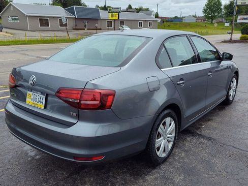 Used 2017 Volkswagen Jetta S w/ Jetta S Cold Weather Package FWD image 5